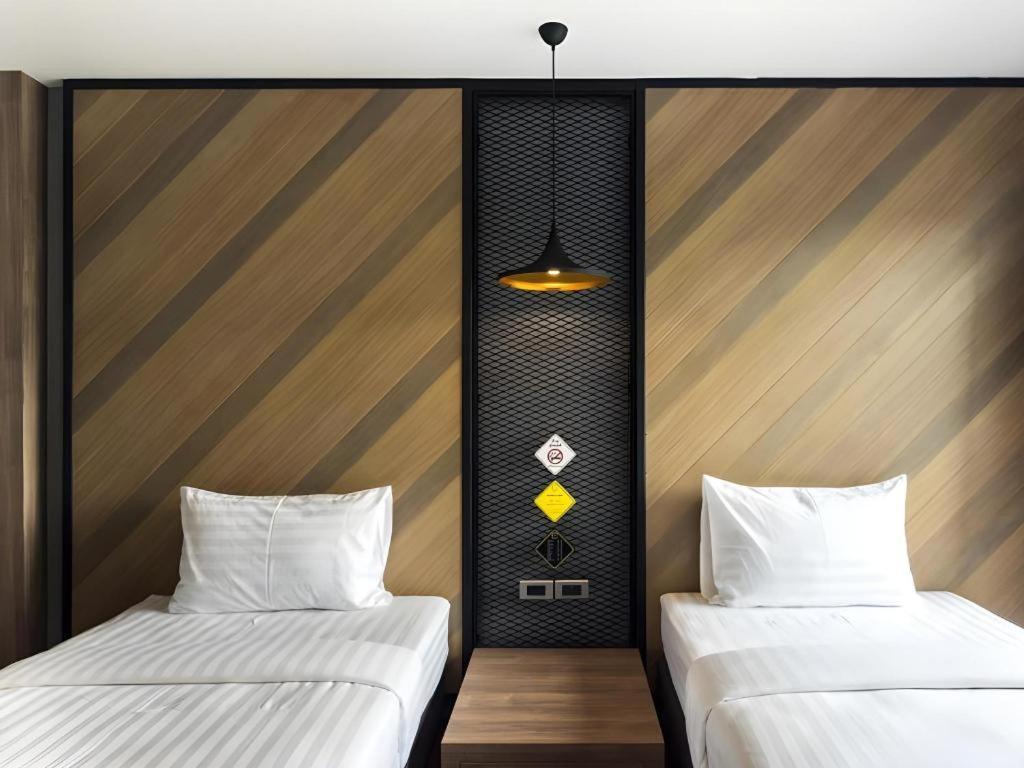 The Circle Hotel Buri Ram Eksteriør billede