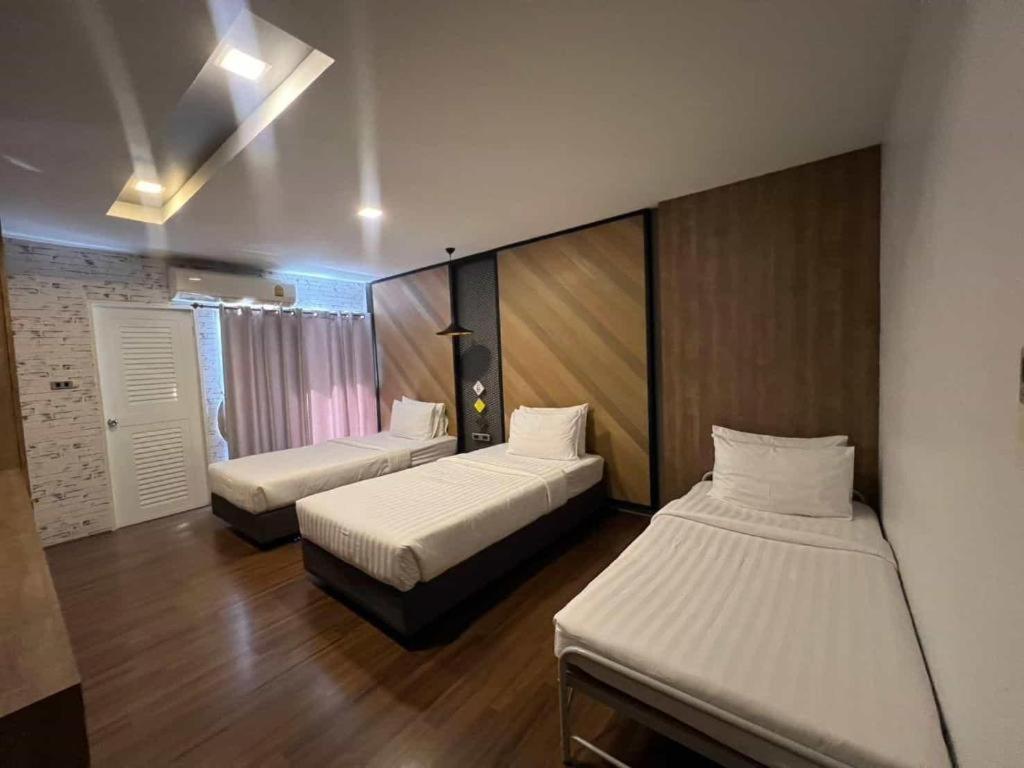The Circle Hotel Buri Ram Eksteriør billede