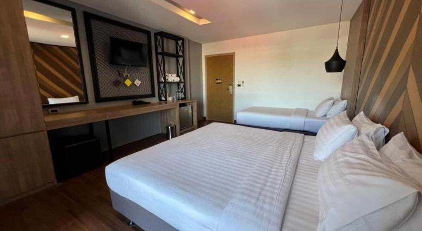 The Circle Hotel Buri Ram Eksteriør billede