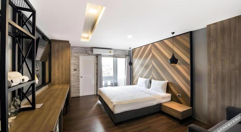 The Circle Hotel Buri Ram Eksteriør billede